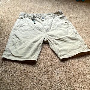 Zara men’s tan shorts size 31
